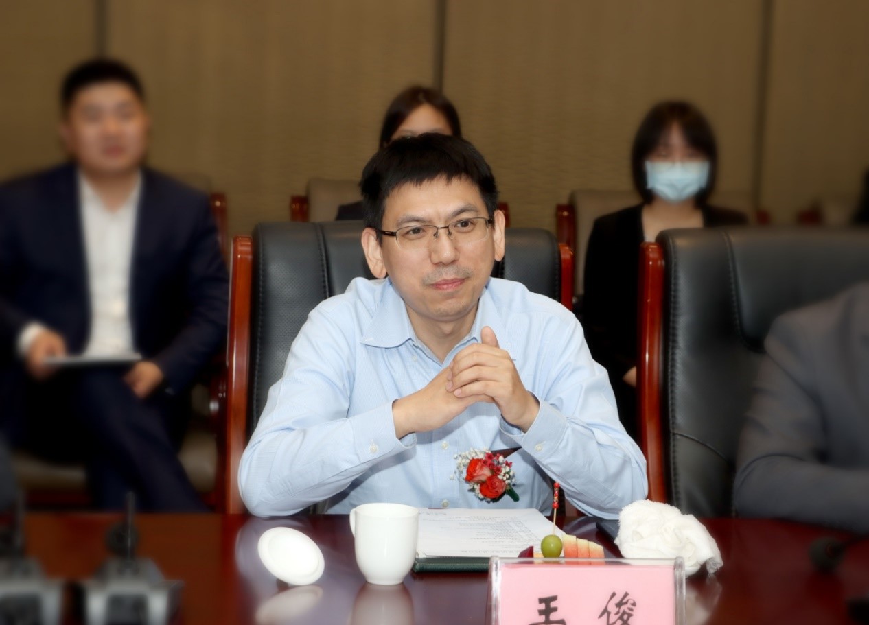 建業(yè)新生活董事長(zhǎng)王俊發(fā)言.jpg